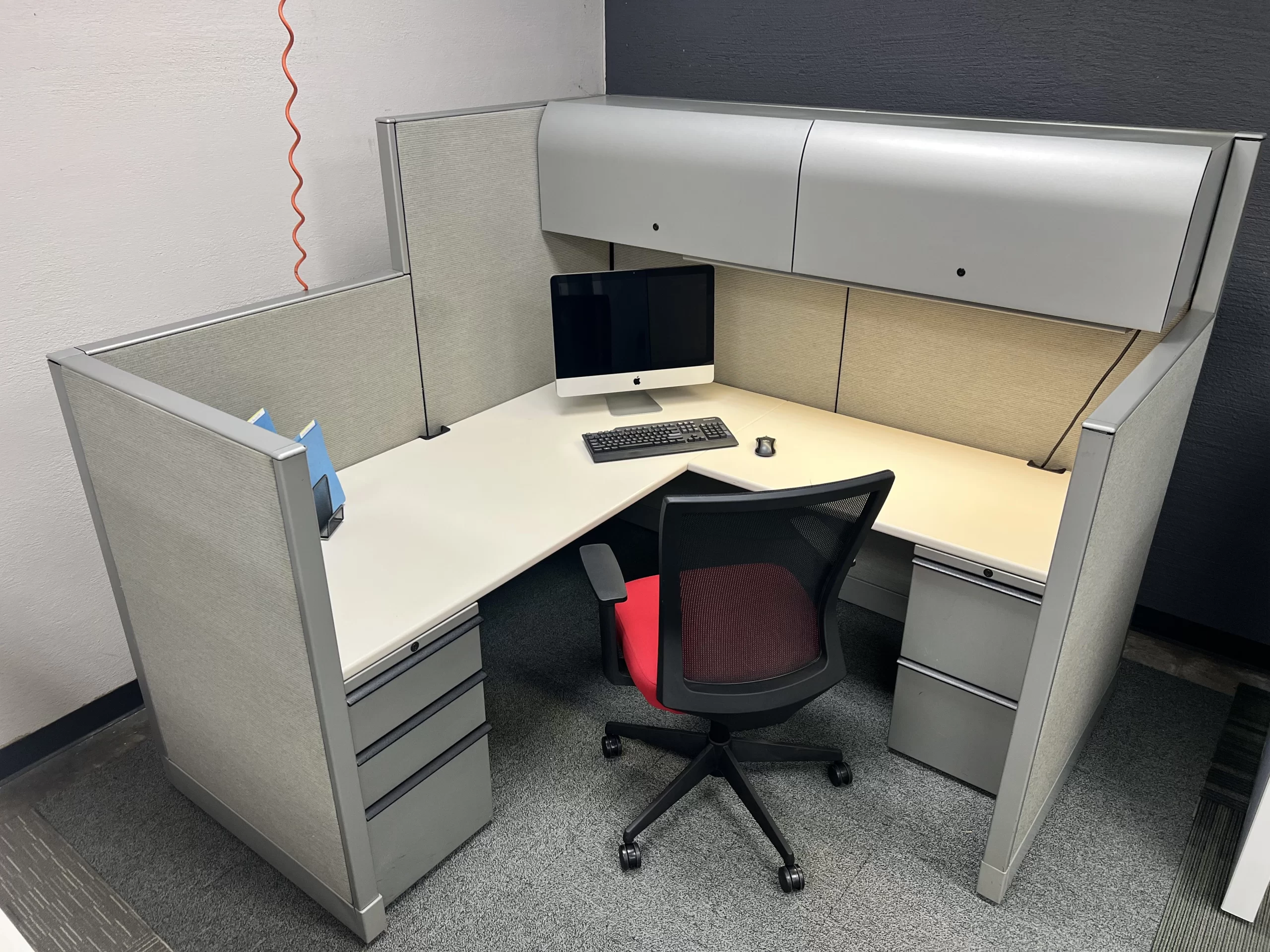 used knoll 6' x 6' office cubicles